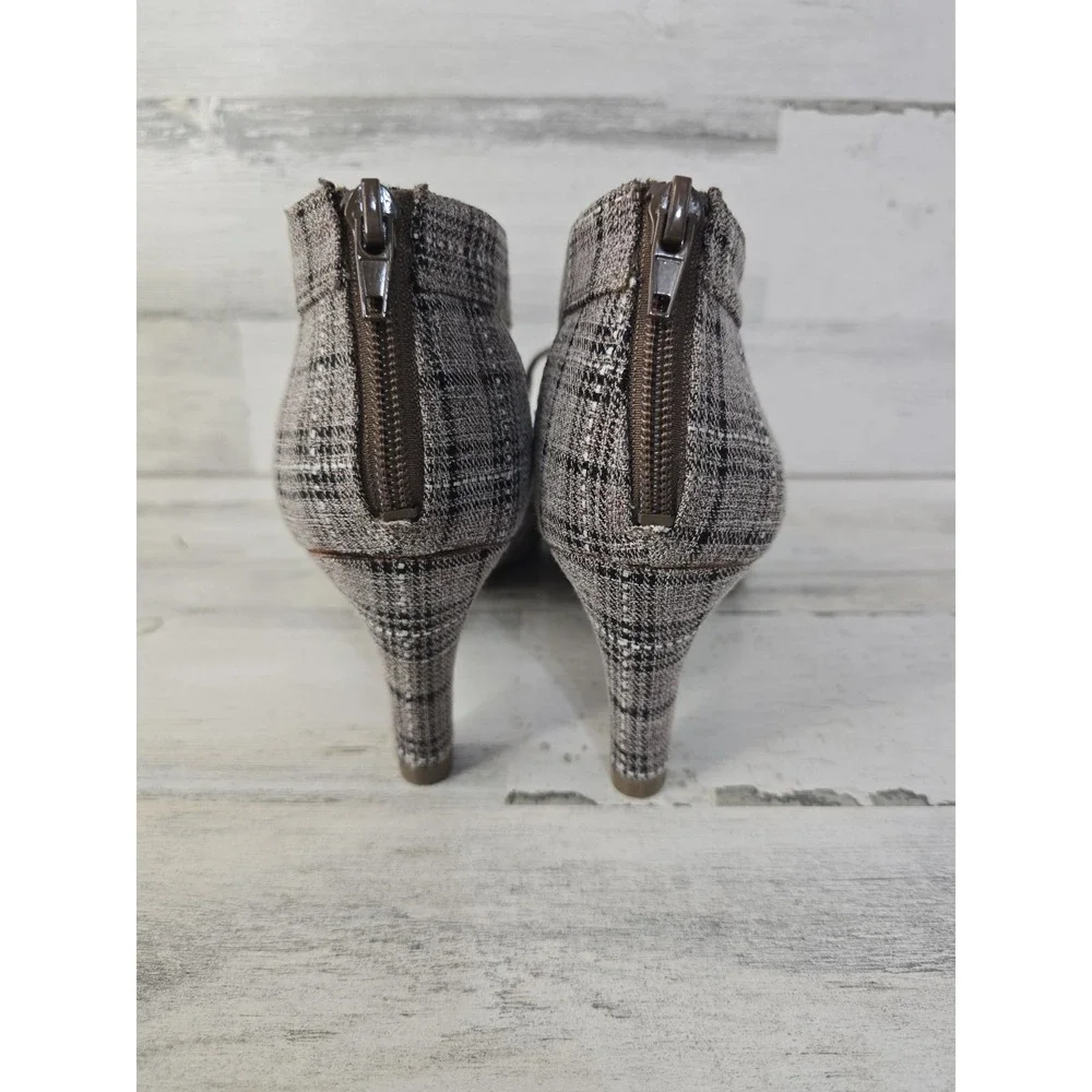 LifeStride Giovanna 2 Grey Plaid Pumps Women's 9.5M Pointed Toe Heels Zippers